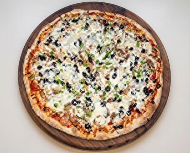 Supreme (7 toppings) 16"Lg.